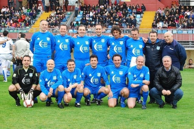 FOTO NIS MANTOVA 2010   FOTO UFFICIALE SQUADRA NIS