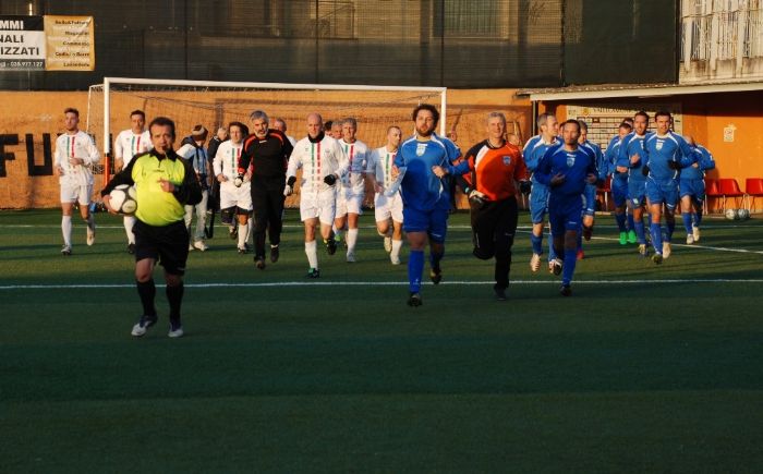 L'ingresso al campo sportivo di Esine